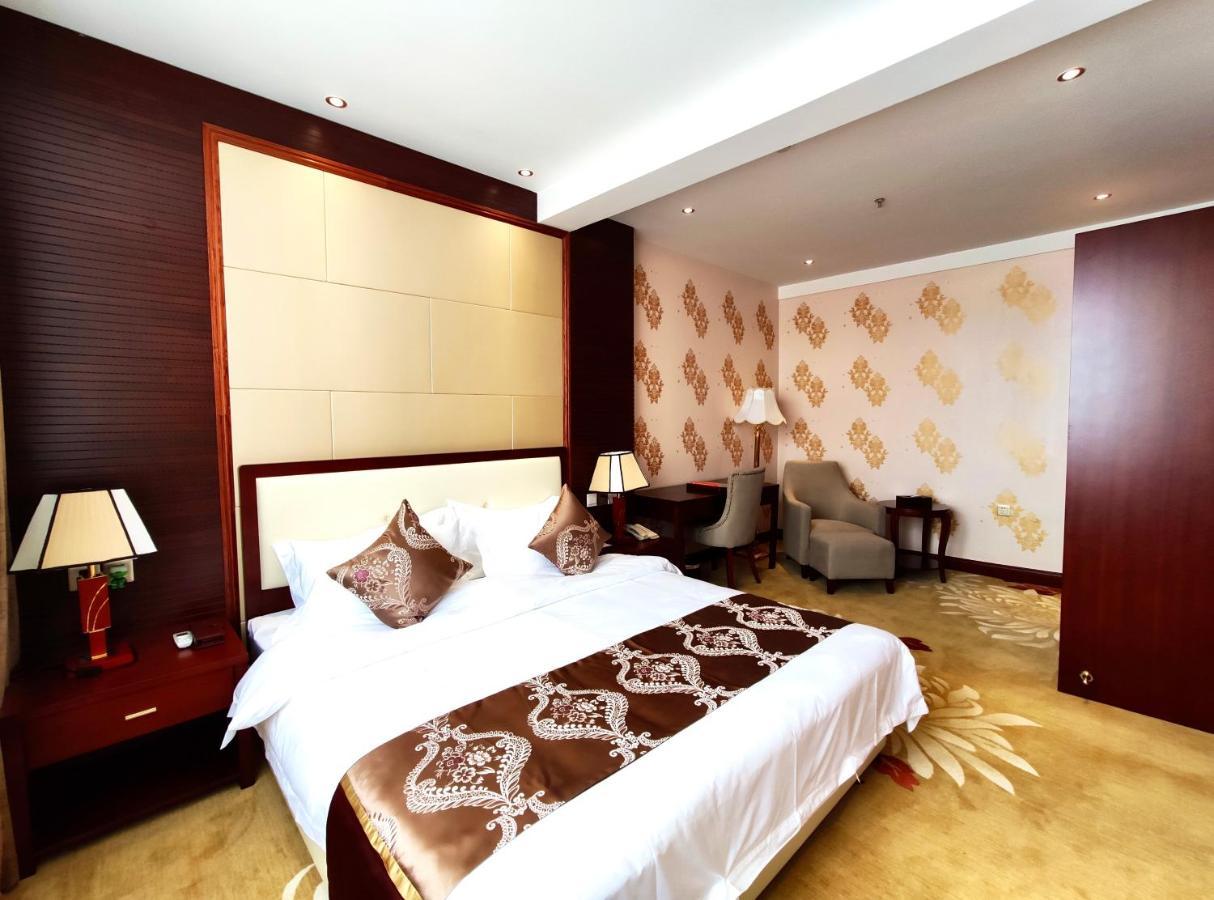 Golden Peacock Hotel Blantyre Eksteriør bilde