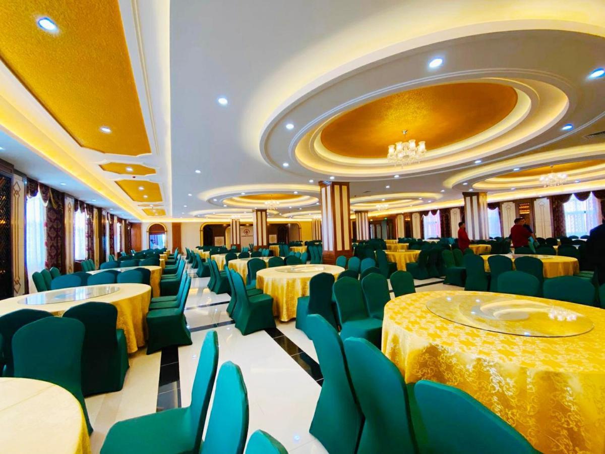 Golden Peacock Hotel Blantyre Eksteriør bilde